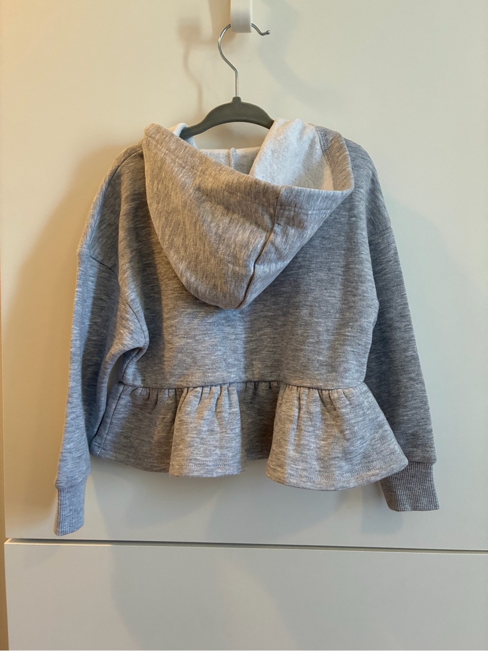Skechers Light Gray Hoodie with Pink Flower Logo -Size 3T - Like New - Picture 5 of 6